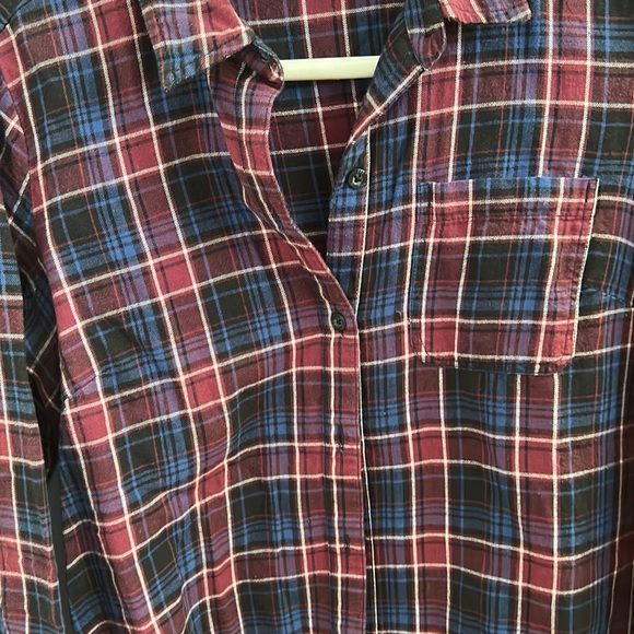 Plaid button down, burgundy, white, blue & black. Cute cinching in the back - Picture 3 of 3